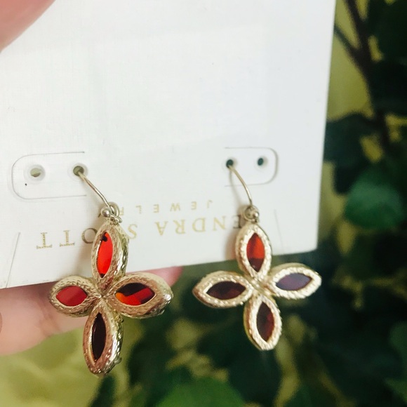 Kendra Scott Red Gold Earrings - Picture 5 of 8